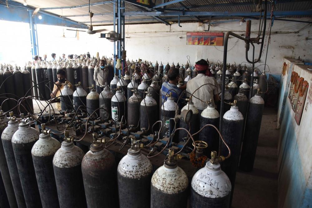 The Weekend Leader - 'We will chase you': Delhi HC tells govts to set up oxygen buffer stock
